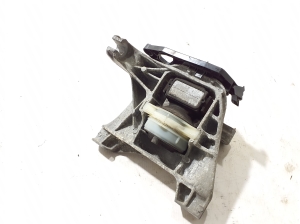 Peugeot Expert III (2017–2026) Engine mount 9820296280 - 2