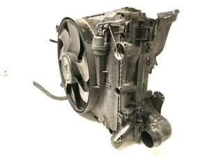 Mercedes Benz C-Class 204 (2007–2014) Ensemble de radiateurs et ses pièces A0995002703 - 3