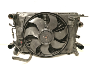 Mercedes Benz C-Class 204 (2007–2014) Ensemble de radiateurs et ses pièces A0995002703 - 6