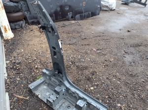 AUDI Q8 (2018–2026) Center pillar 4M8809839 - 2