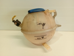   Ausgleichsbehälter  - 1k0121407A 