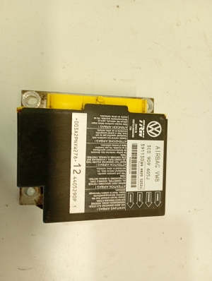 Volkswagen Passat B6 (2005–2010) Airbag module 3C0909605J - 3
