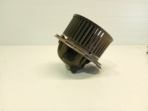 Volkswagen Passat B6 (2005–2010) Salongi puhuri mootor 3C1820015G - 5