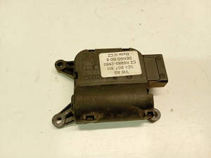 Volkswagen Passat B6 (2005–2010) Salongi soojenduse klapi mootor 3C1907511 - 5