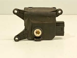 Volkswagen Passat B6 (2005–2010) Salongi soojenduse klapi mootor 3C0907511 - 5