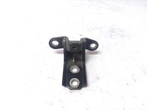 Kia Sorento (2014–2026) Front door top hinge - 3