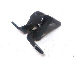 Kia Sorento (2014–2026) Front door lower hinge - 3