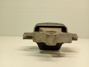Volkswagen Passat B6 (2005–2010) Motorlager 110130 - 4