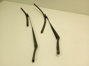 Volkswagen Passat B6 (2005–2010) Wischerarm vorne 74560 - 4