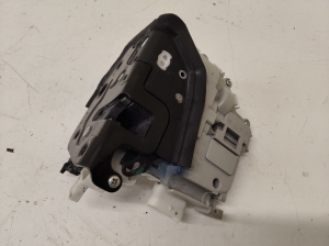AUDI A3 8V (2012–2020) Esiukse lukk 8X2837015B - 3