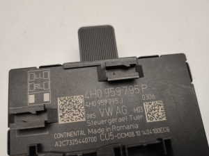 Porsche Macan (2014–2026) Rear side door control unit 4H0959795P - 2