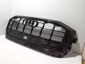 AUDI Q8 (2018–2026) Front grille 4M8853651AQ - 3