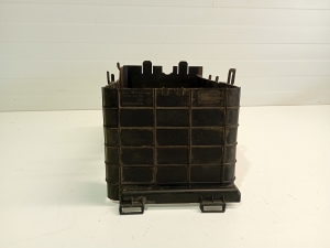 Volkswagen Passat B6 (2005–2010) Battery cover 1K0915336B - 6