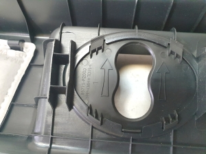Kia Sorento (2014–2026) Trunk lid hinge trim 85775P2000 - 3