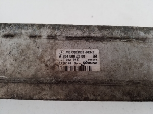 Mercedes Benz C-Class 204 (2007–2014) Vahejahuti radiaator A2045000200 - 3