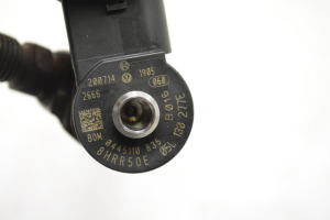 Skoda Octavia IV (2019–2026) Fuel injector 05L130277E - 4