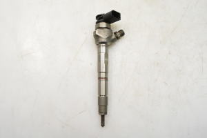 Injektor Einspritzdüse - 05L130277E