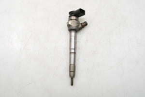 Injektor Einspritzdüse - 05L130277E