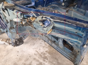 Mercedes Benz GLE-Class 167 (2019–2026) Front outrigger A1676208001 - 3