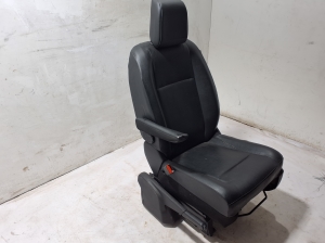 Peugeot Expert III (2017–2026) Vordersitz und seine Teile - 2