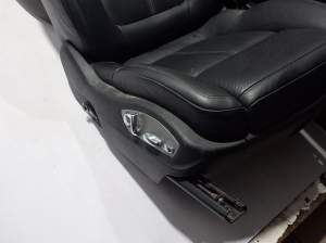Porsche Macan (2014–2026) Interior and its parts - 5