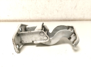 Opel Vivaro B (2014–2019) Tailgate hinge 904108626R - 5
