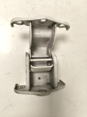 Opel Vivaro B (2014–2019) Tailgate hinge 904108626R - 4