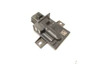 Land Rover Discovery Sport (2014–2026) Fuel pump control module FK729D370AF - 3