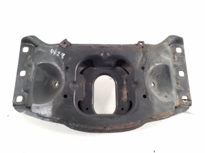 Porsche Panamera 970 (2009–2016) Gearbox bracket 97037503302 - 4