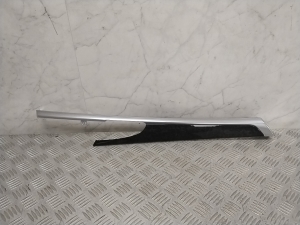 Garniture de panneau de porte latérale arrière - 97055538303