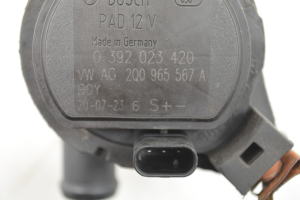 Volkswagen Golf VIII (2019–2026) Tsirkulatsioonipump 2Q0965567A - 2