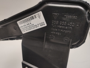 Porsche Macan (2014–2026) Rear window washer reservoir 95B955451 - 3