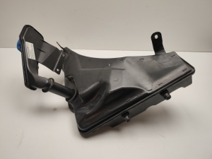 Porsche Macan (2014–2026) Rear window washer reservoir 95B955451 - 5