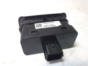 Kia Sorento (2014–2026) Trunk opening switch 81880P2100 - 3