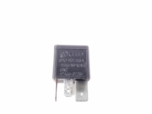 Porsche Panamera 970 (2009–2016) Relay 3D0951253A - 2