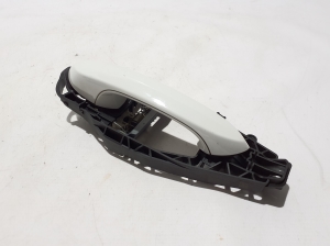 BMW X4 F98 (2019–2026) Rear side door exterior handle and its parts - 2
