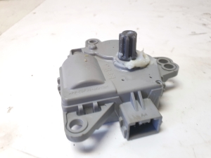 Kia Sorento (2014–2026) Heater flap actuator EA1F0EDFAA02 - 3