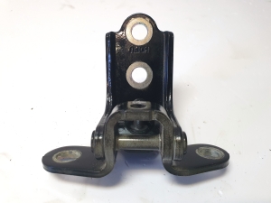 Kia Sorento (2014–2026) Rear side door lower hinge - 4