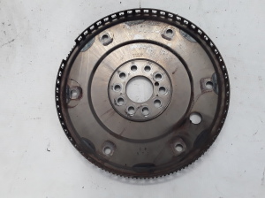  Clutch flywheel 