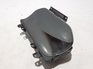 VOLVO XC40 (2017–2026) Instrument cluster 32374081 - 5