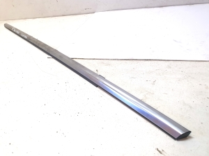 Kia Sorento (2014–2026) Rear side door outer window molding - 2
