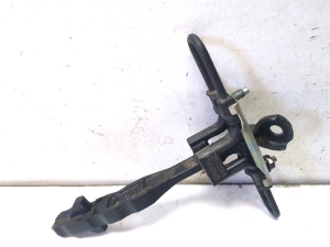 Kia Sorento (2014–2026) Front door check 221201A - 2