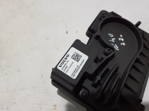VOLVO XC40 (2017–2026) Esikaamera 32358506 - 3