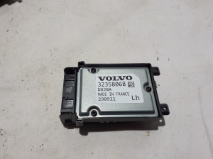 VOLVO XC40 (2017–2026) Control unit 32358068 - 2