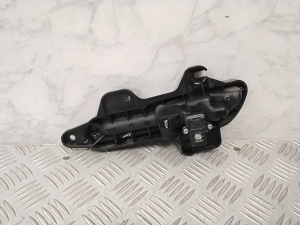 Tesla Model 3 3 (2016–2024) Front door exterior handle 108183200G - 3