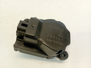 Ford S-MAX (2006–2015) Salongi soojenduse klapi mootor 410473241 - 4