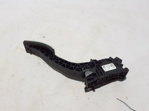 VOLVO XC40 (2017–2026) Gaspedal 32212368 - 2