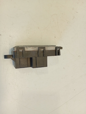   Cabin shoulder motor resistance  - A600500102 