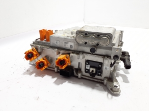 VOLVO XC40 (2017–2026) Invertors 32335806 - 2