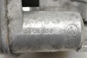 Volkswagen Passat B6 (2005–2010) Drosselklappe 03G128063B - 4
